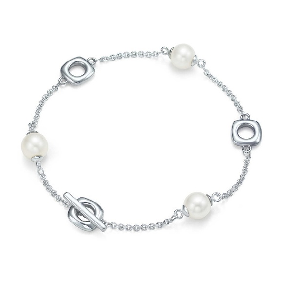 Tiffany & Co. Jewelry - Tiffany & Co Sterling Silver & Freshwater Pearl r